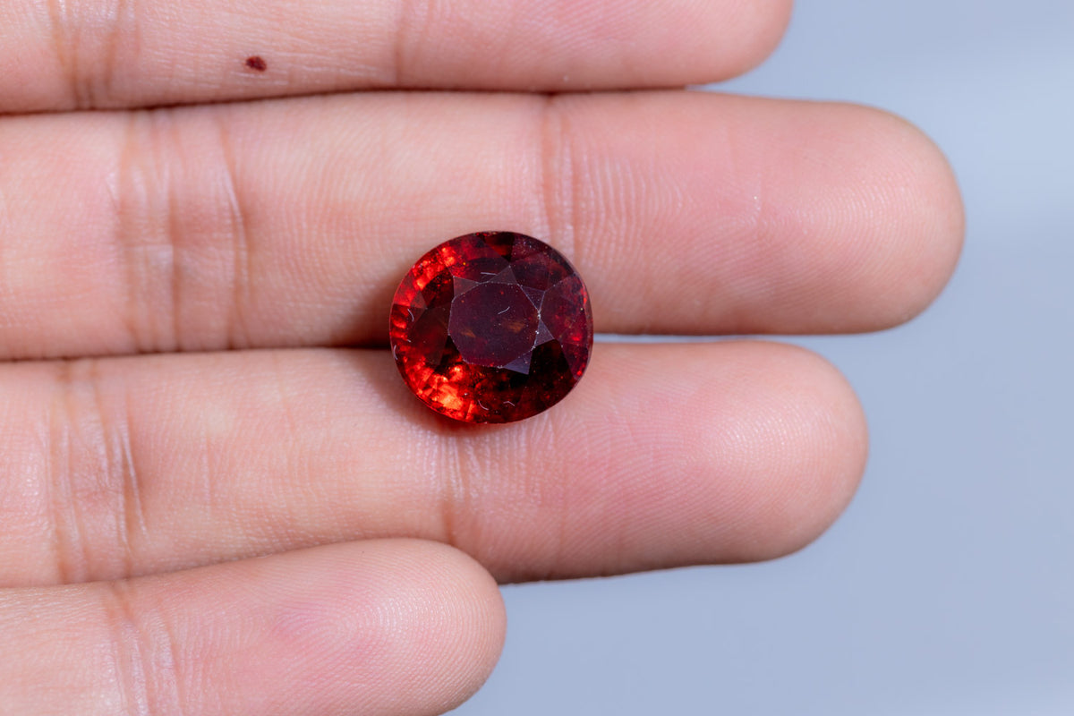 Sri-Lankan Hessonite (Gomed) 12.70 Carats / 13.96 Ratti