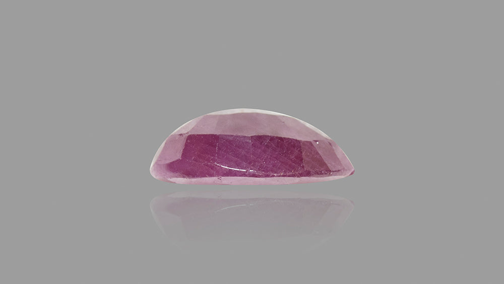 African Ruby (Manik) 4.26 Carats / 4.68 Ratti