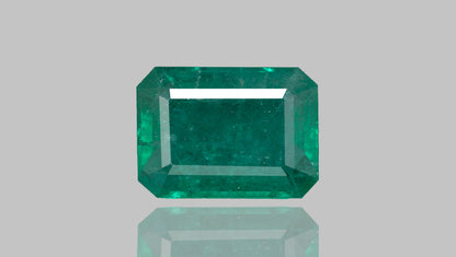 Zambian Emerald (Panna) 4.65 Carats / 5.11 Ratti