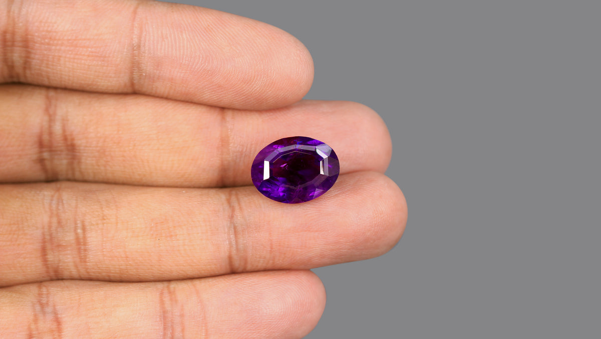 Natural Amethyst 9.49 Carats / 10.43 Ratti