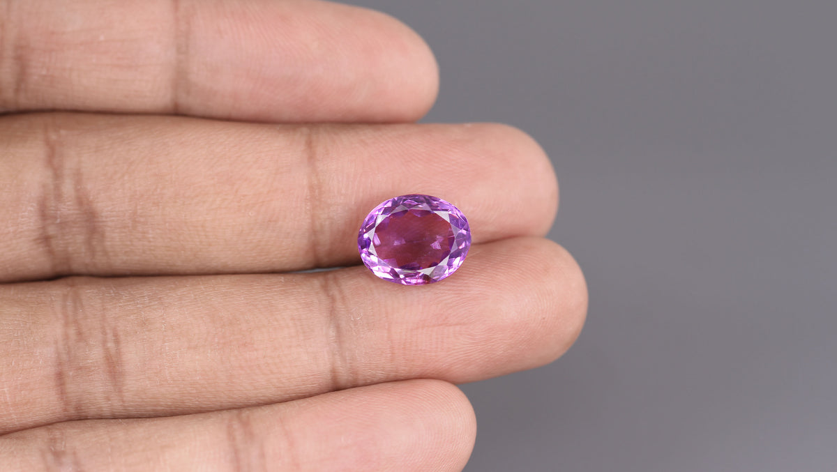 NATURAL AMETHYST 7.62 CARATS. / 8.37 Ratti