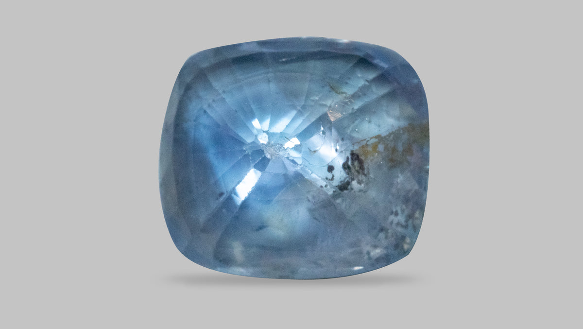 Natural Blue Sapphire 5.71 Carats / 6.27 Ratti