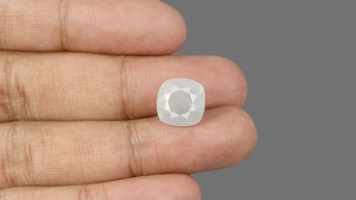 Natural Blue Sapphire 8.87 Carats / 9.75 Ratti