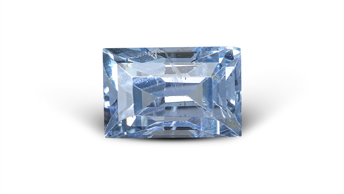 Natural Blue Sapphire 4.34 Carats / 4.77 Ratti