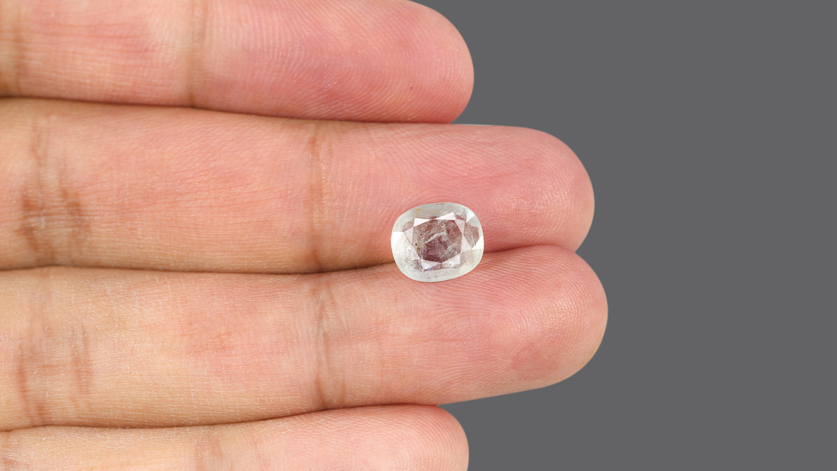 Natural Blue Sapphire 3.07 Carats / 3.37 Ratti