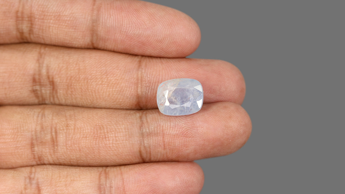 Natural Blue Sapphire 11.23 Carats / 12.34 Ratti
