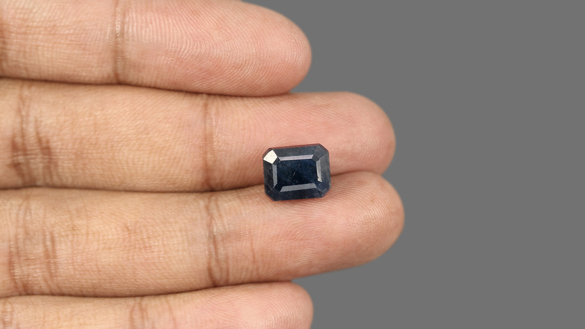Natural Blue Sapphire 8.43 Carats / 9.26 Ratti