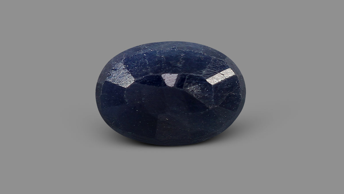 Natural Blue Sapphire 4.71 Carats / 5.18 Ratti