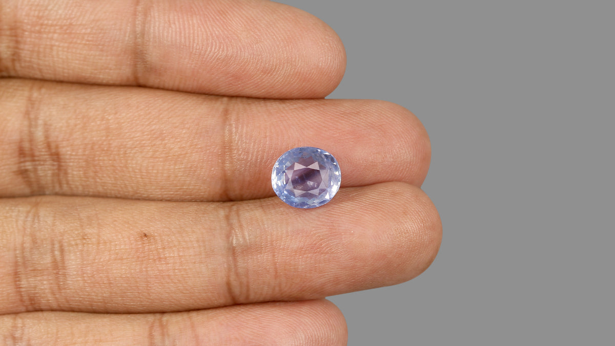 Natural Blue Sapphire 6.26 Carats / 6.88 Ratti