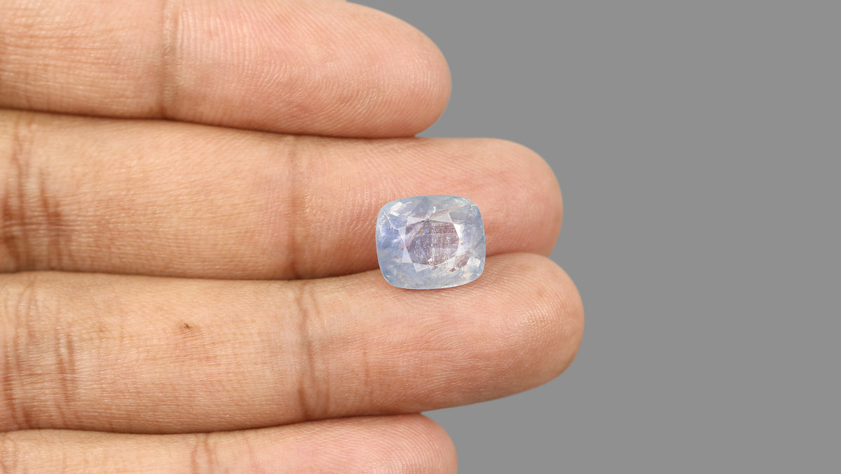 Natural Blue Sapphire 6.77 Carats / 7.44 Ratti