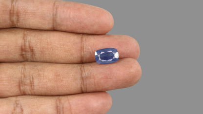 Natural Blue Sapphire 4.86 Carats / 5.34 Ratti