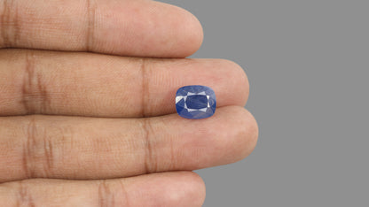 Natural Blue Sapphire 5.91 Carats / 6.49 Ratti
