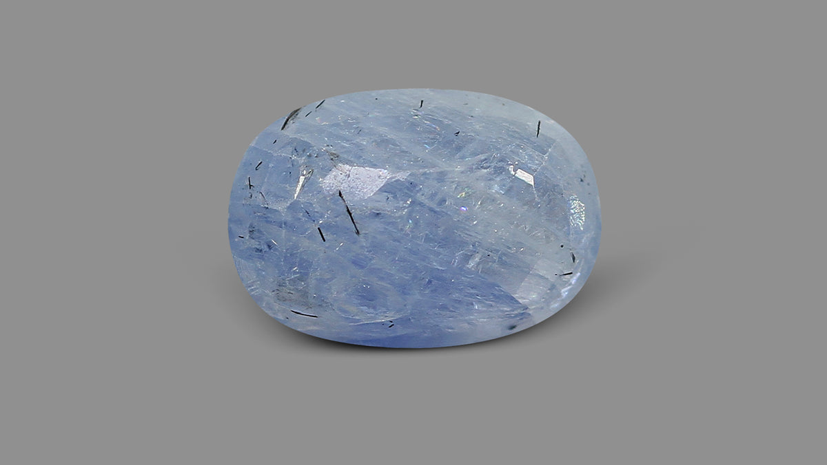 Natural Blue Sapphire 5.18 Carats / 5.69 Ratti