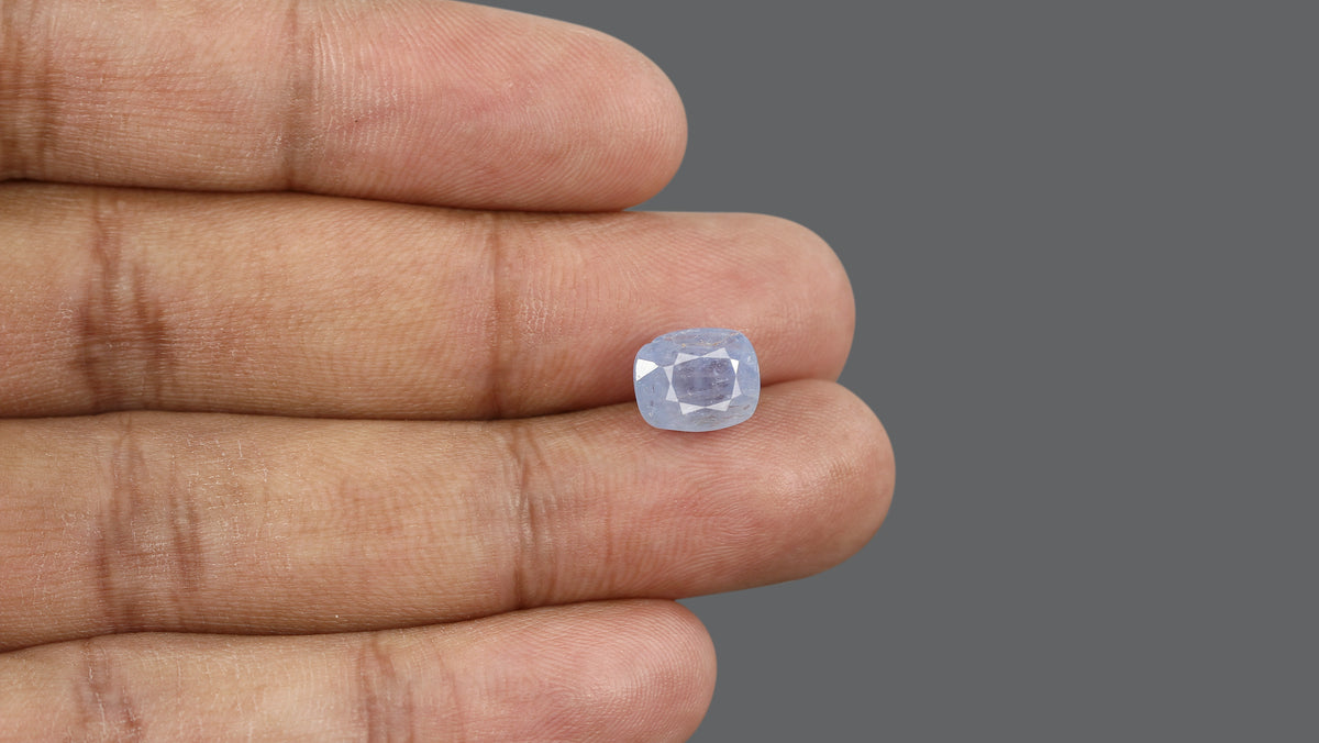 Natural Blue Sapphire 5.48 Carats / 6.02 Ratti