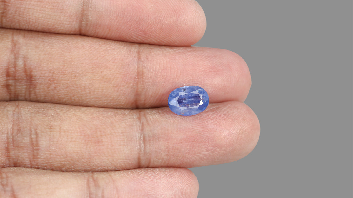 Natural Blue Sapphire 3.62 Carats / 3.98 Ratti