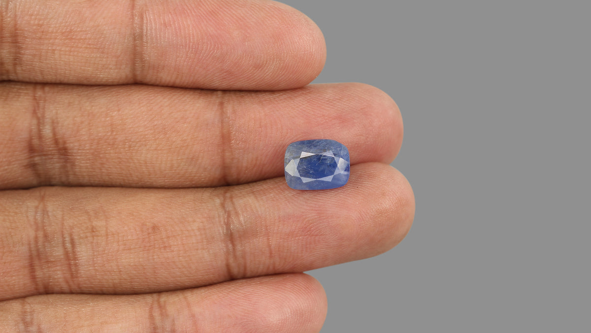 Natural Blue Sapphire 5.80 Carats / 6.37 Ratti