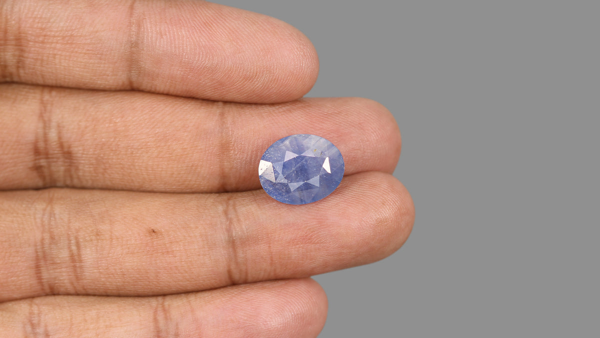 Natural Blue Sapphire 9.09 Carats / 9.99 Ratti