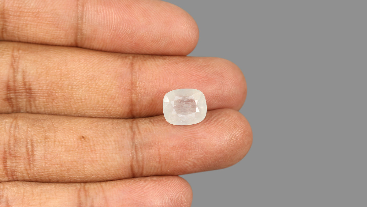 Natural Blue Sapphire 6.75 Carats / 7.42 Ratti