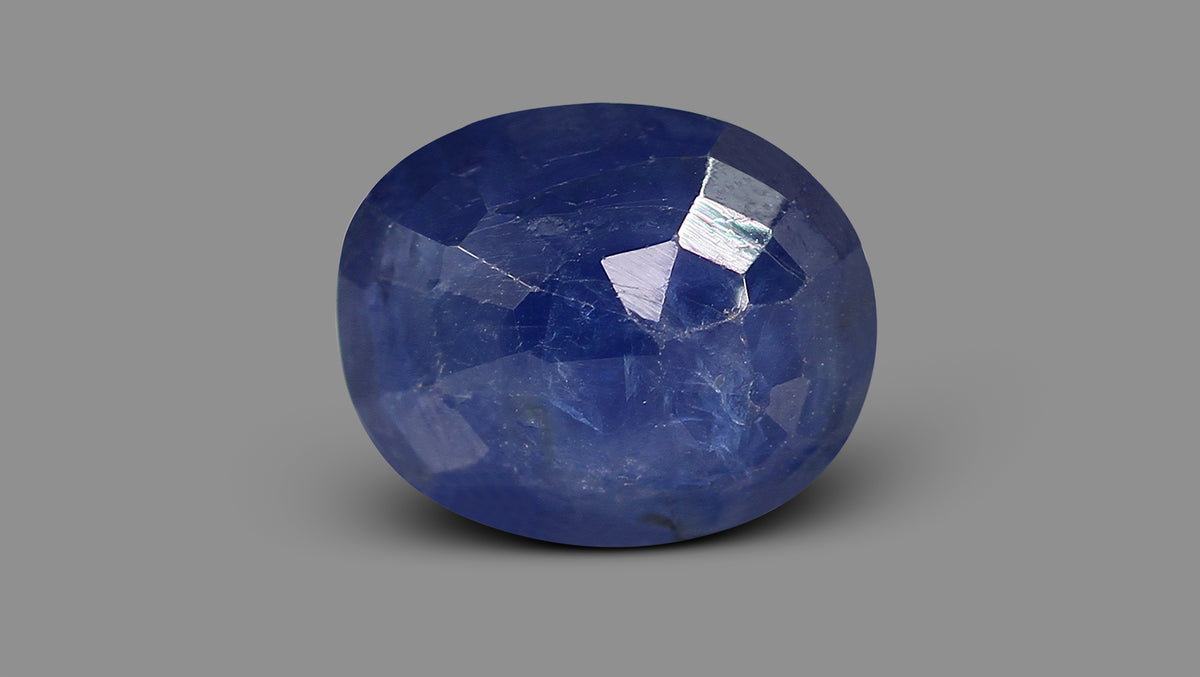 Natural Blue Sapphire 4.56 Carats / 5.01 Ratti