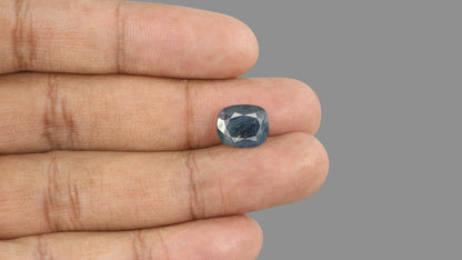 Natural Blue Sapphire 5.31 Carats / 5.84 Ratti
