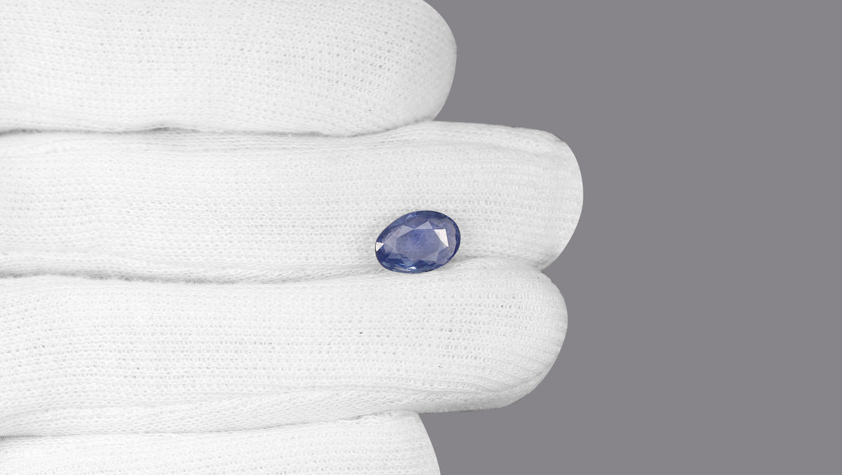 Natural Blue Sapphire 3.59 Carats / 3.95 Ratti