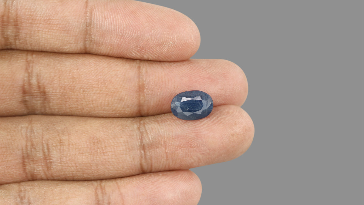 Natural Blue Sapphire 5.70 Carats / 6.26 Ratti