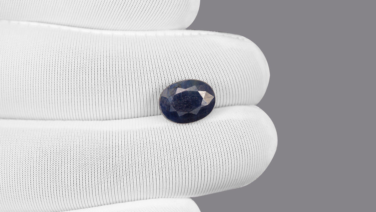 Natural Blue Sapphire 4.60 Carats / 5.05 Ratti