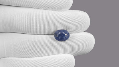 Natural Blue Sapphire 5.04 Carats / 5.54 Ratti