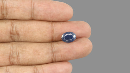 Natural Blue Sapphire 4.89 Carats / 5.36 Ratti