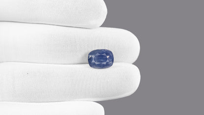 Natural Blue Sapphire 5.89 Carats / 6.47 Ratti