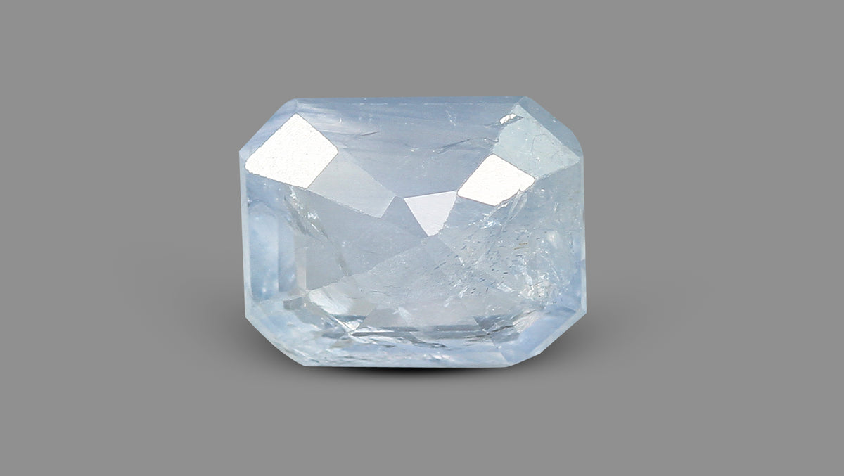 Natural Blue Sapphire 4.08 Carats / 4.48 Ratti