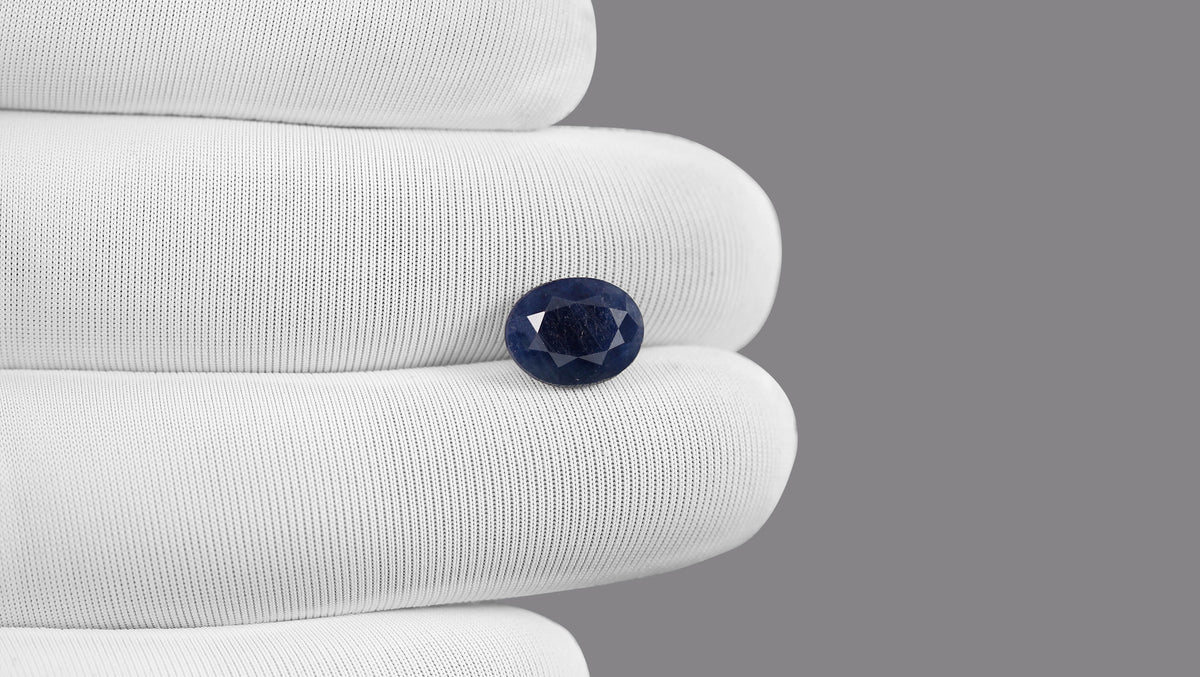 Natural Blue Sapphire 3.60 Carats / 3.96 Ratti