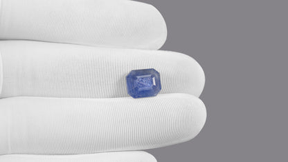 Natural Blue Sapphire 6.27 Carats / 6.89 Ratti