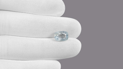 Natural Blue Sapphire 5.11 Carats / 5.62 Ratti