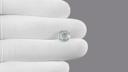 Natural Blue Sapphire 4.37 Carats / 4.8 Ratti