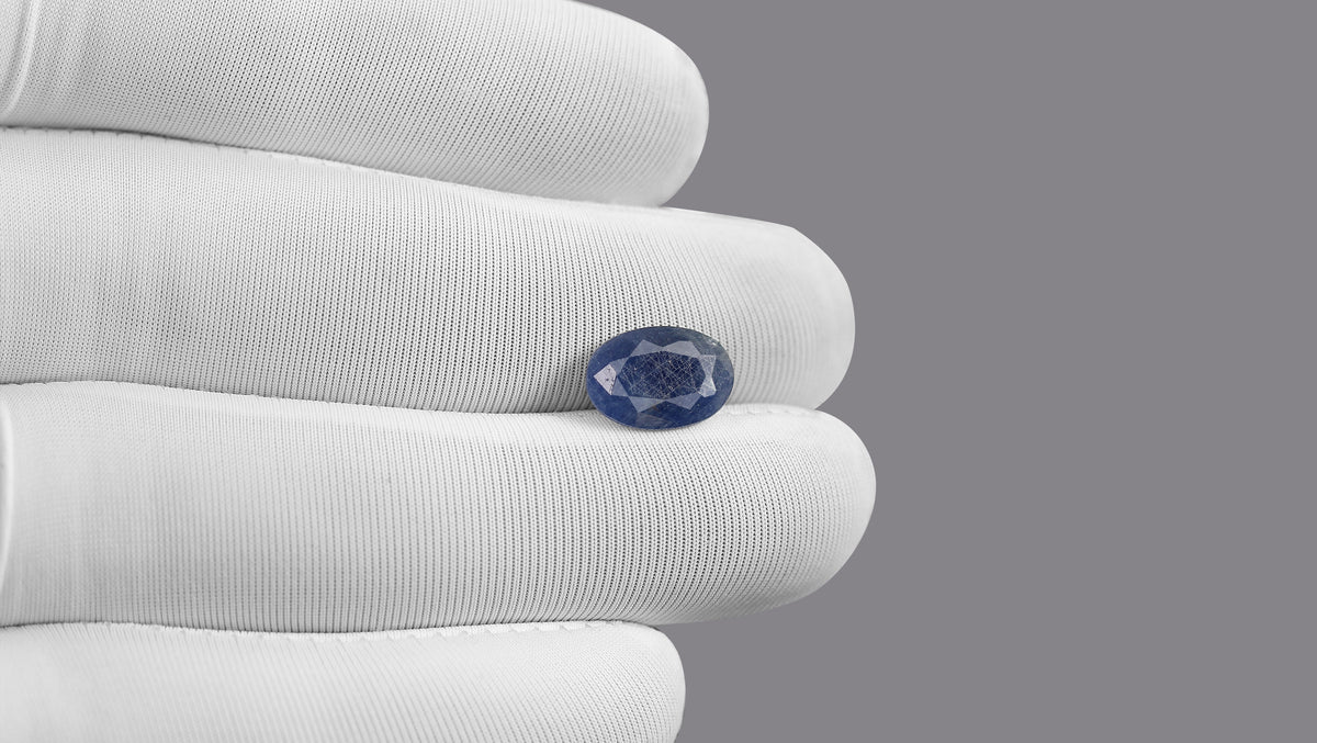 Natural Blue Sapphire 4.21 Carats / 4.63 Ratti