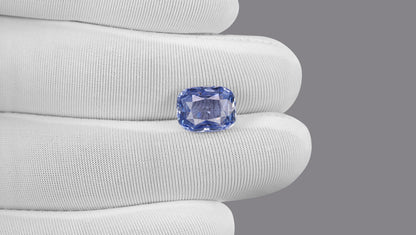 Natural Blue Sapphire 6.18 Carats / 6.79 Ratti