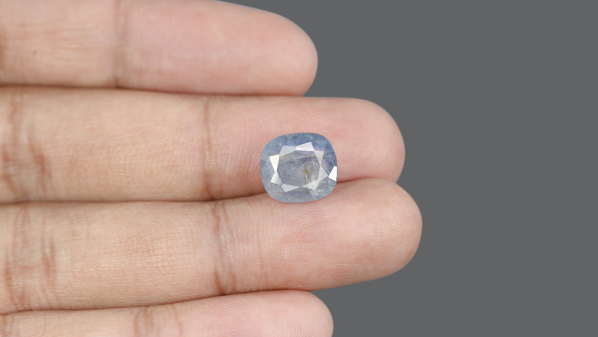 Natural Blue Sapphire 6.80 Carats / 7.47 Ratti