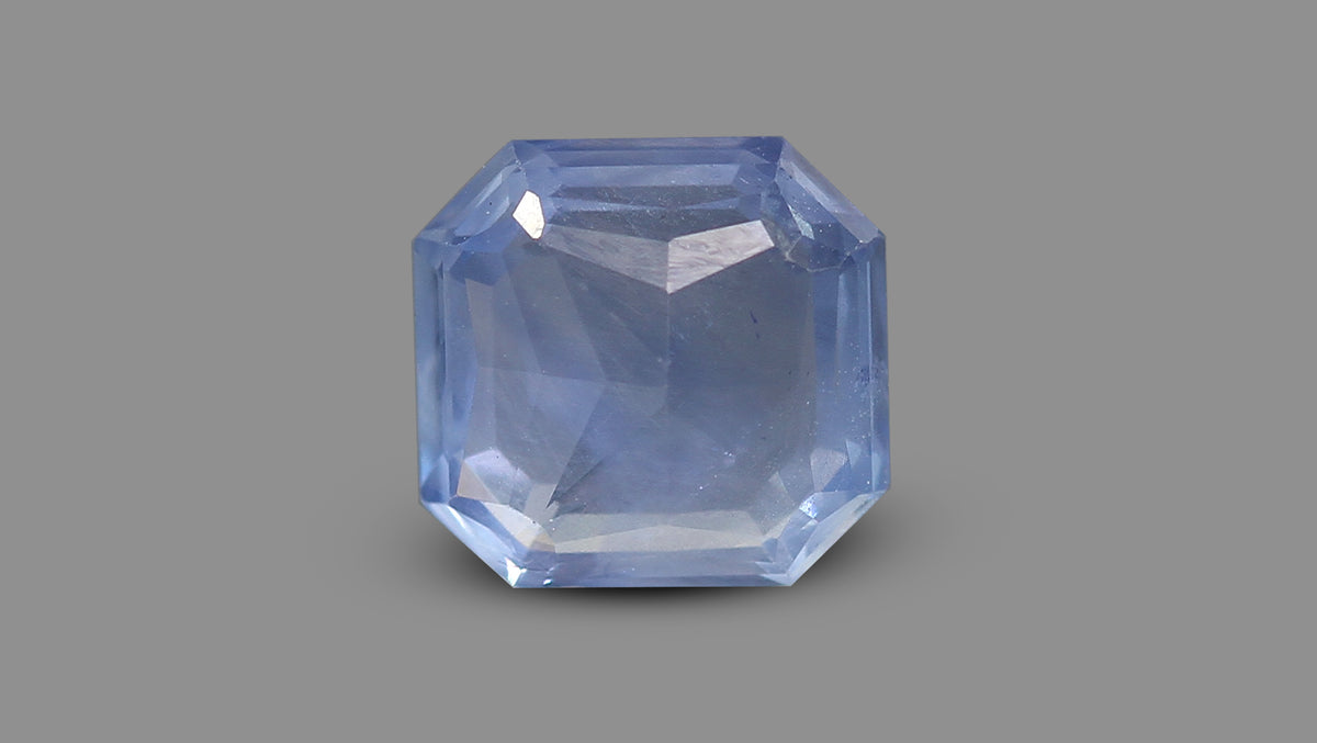 Natural Blue Sapphire 3.86 Carats / 4.24 Ratti