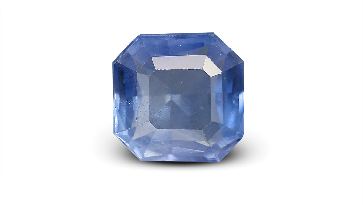 Natural Blue Sapphire 3.86 Carats / 4.24 Ratti