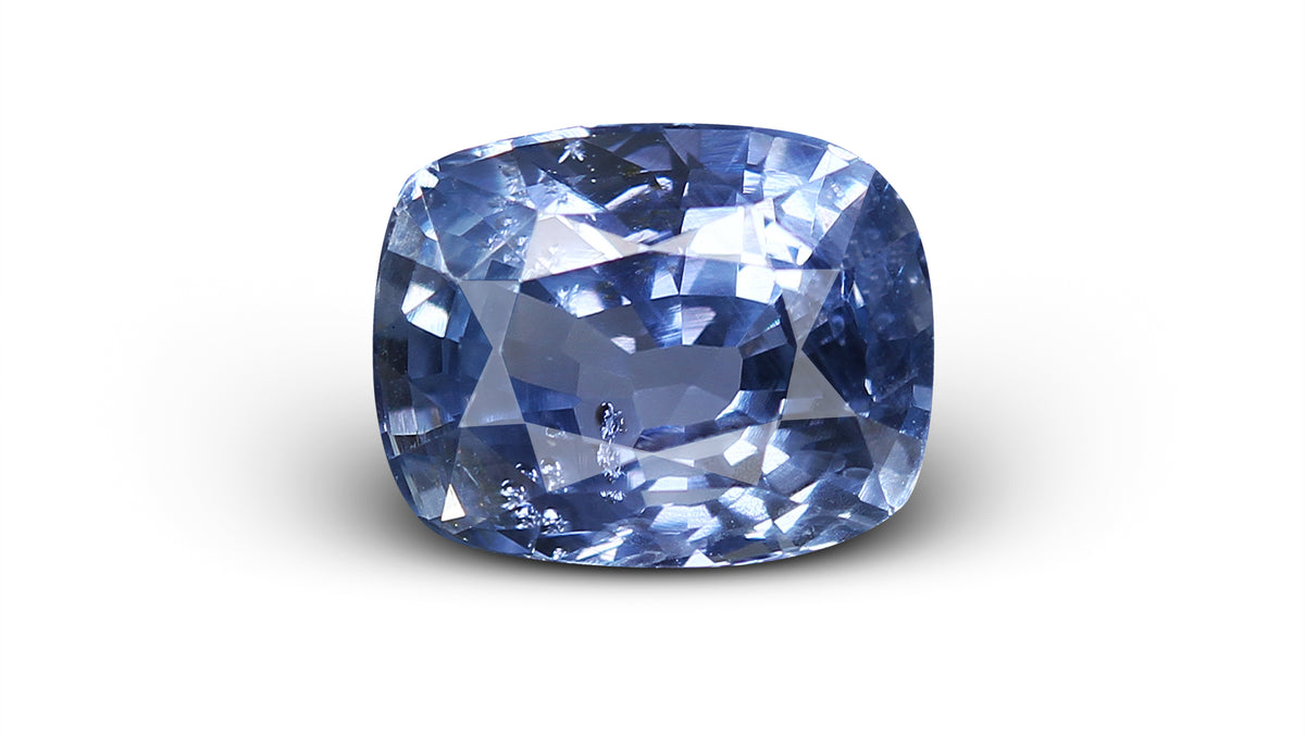 Natural Blue Sapphire 6.10 Carats / 6.7 Ratti