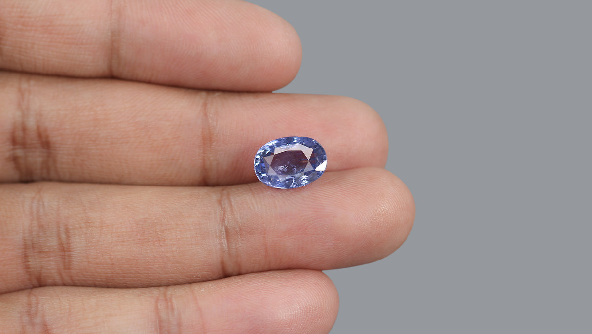 Natural Blue Sapphire 6.08 Carats / 6.68 Ratti
