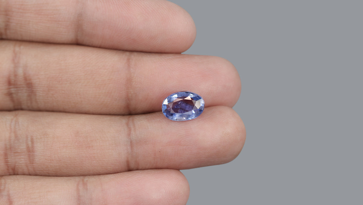 Natural Blue Sapphire 4.57 Carats / 5.02 Ratti