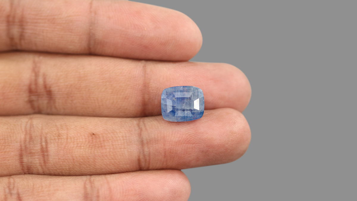 Natural Blue Sapphire 10.39 Carats / 11.54 Ratti