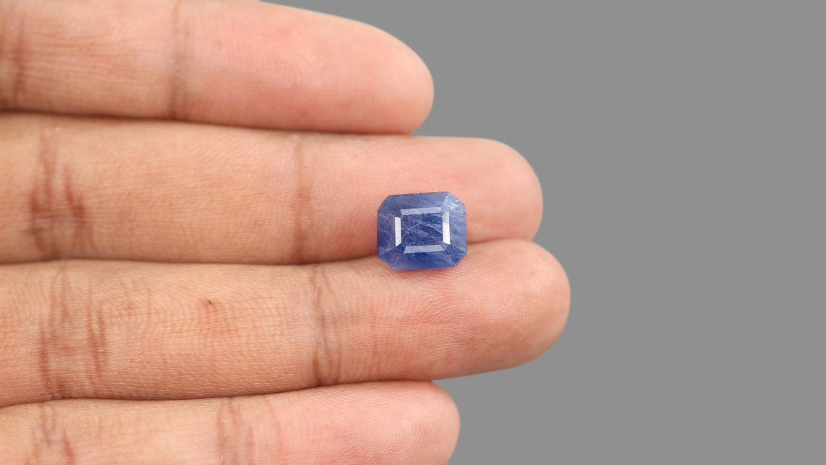 Natural Blue Sapphire 7.64 Carats / 8.49 Ratti