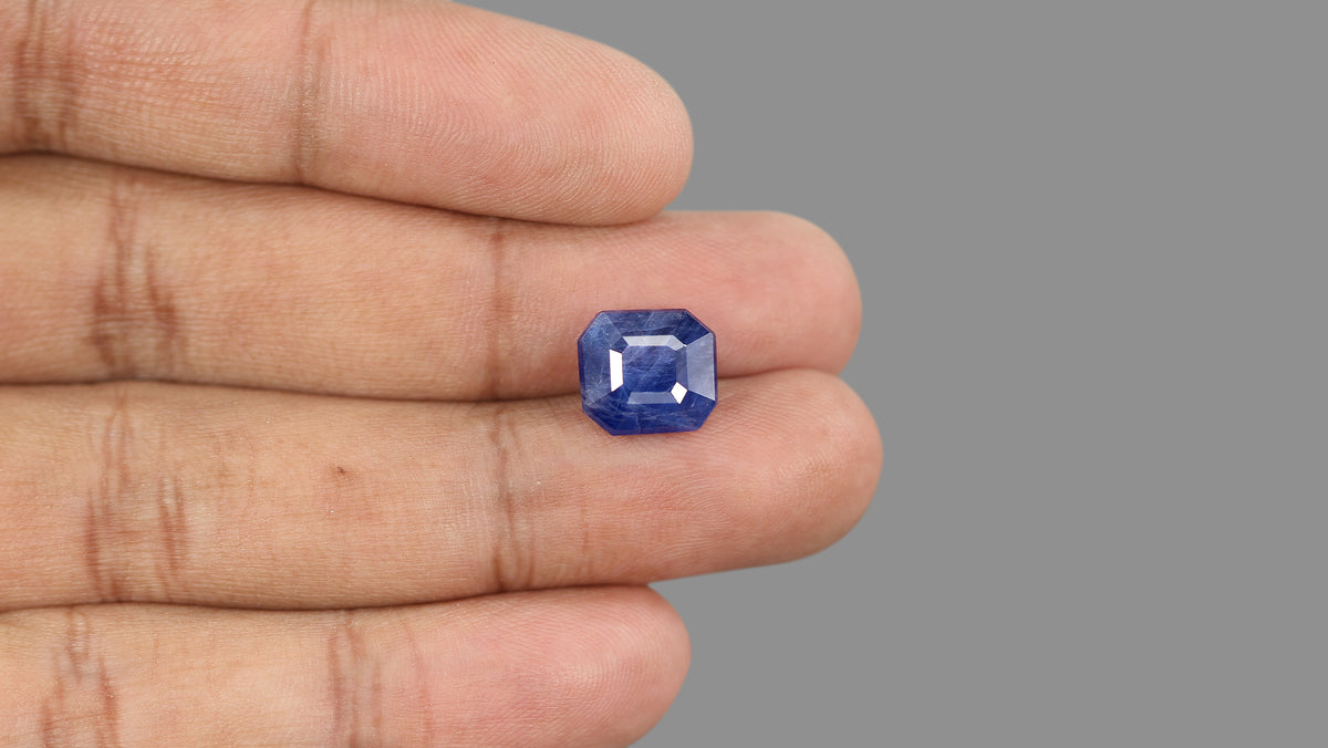 Natural Blue Sapphire 7.22 Carats / 7.93 Ratti