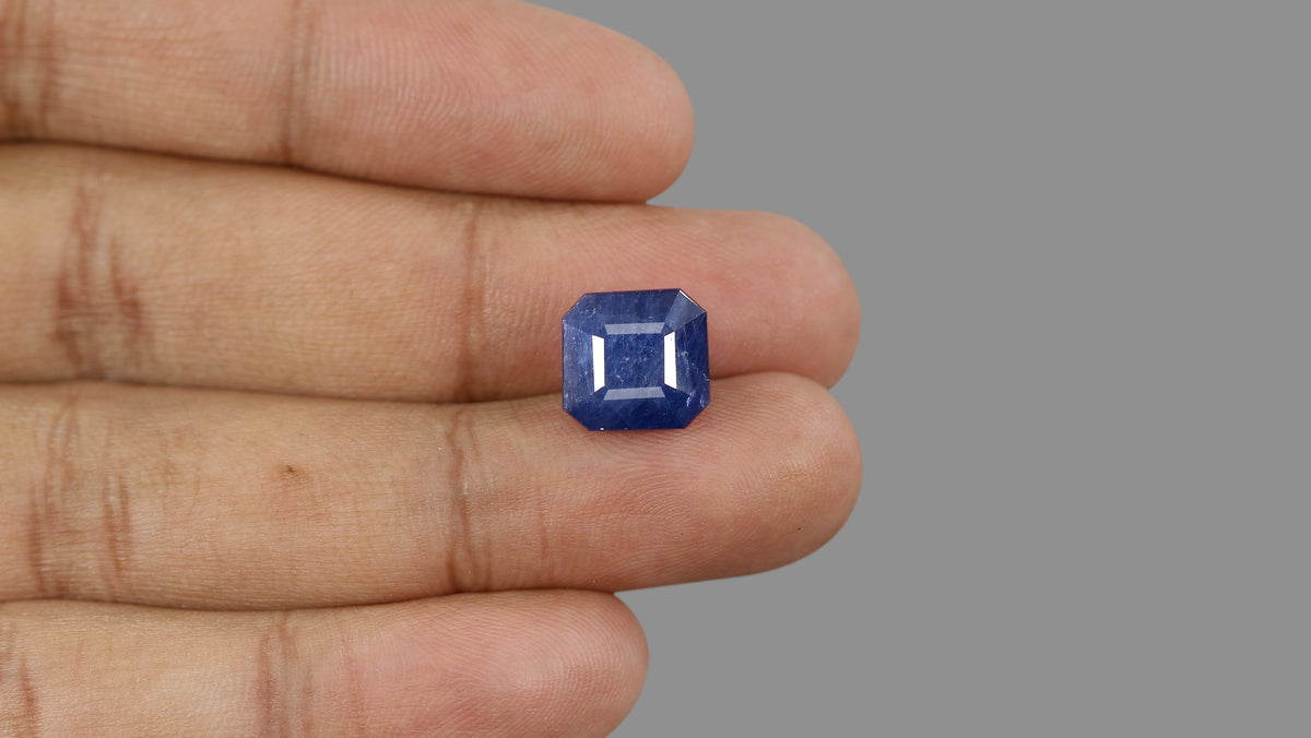 Natural Blue Sapphire 6.62 Carats / 11.4 Ratti