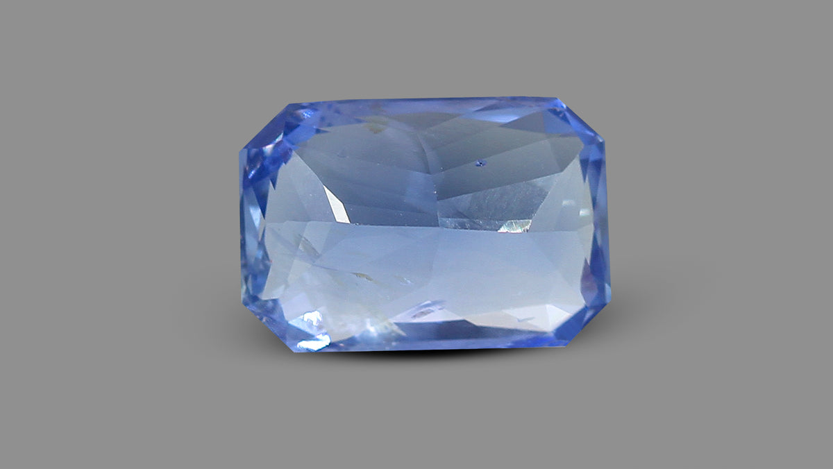 Natural Blue Sapphire 5.11 Carats / 5.62 Ratti