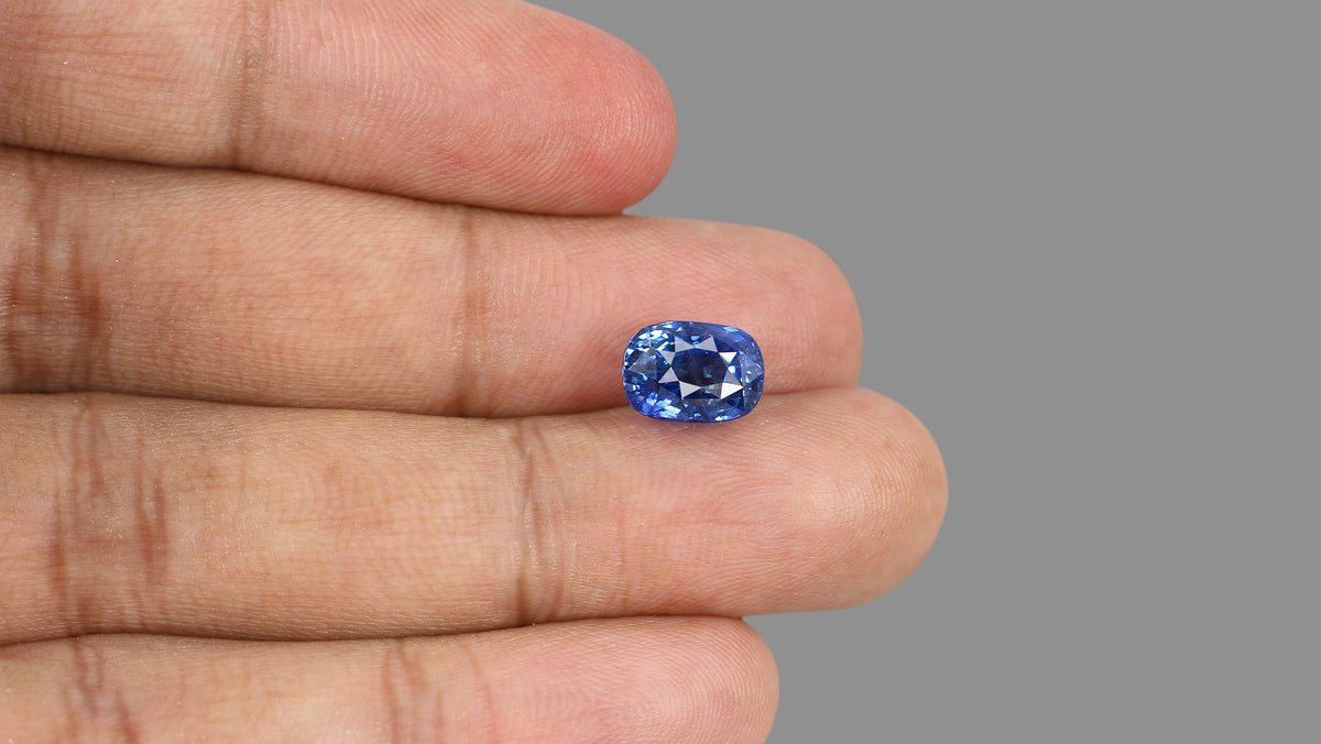 Natural Blue Sapphire 6.00 Carats / 6.59 Ratti