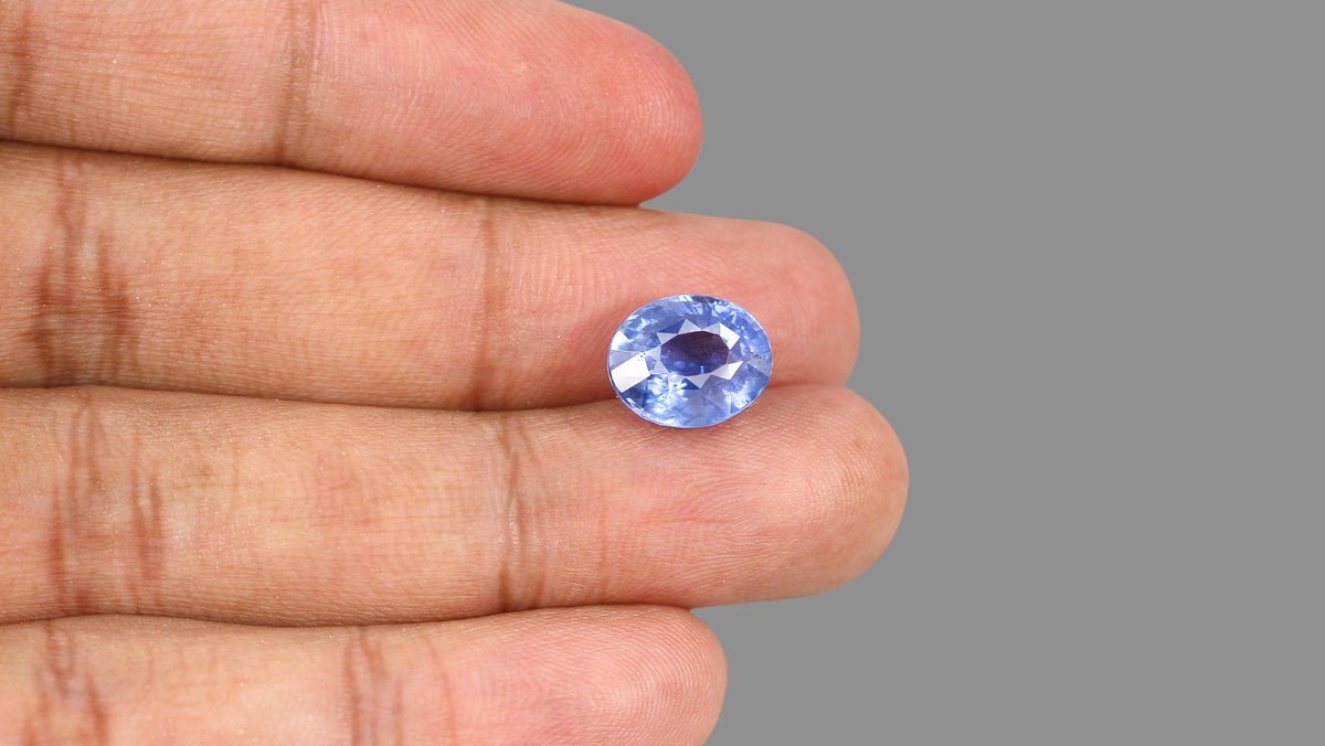 Natural Blue Sapphire 8.48 Carats / 9.32 Ratti